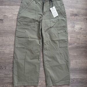 Women’s Bootlegger Olive Cargo Pants